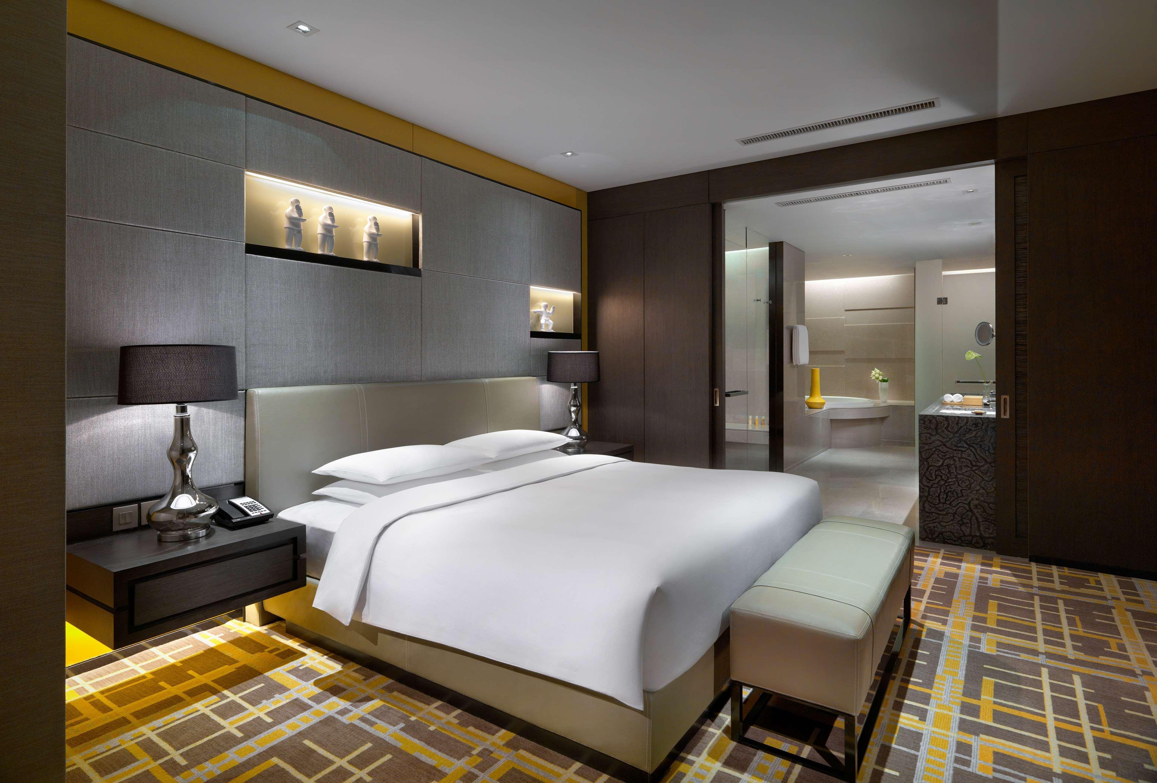 Hyatt Regency Tianjin East Hotel Екстериор снимка