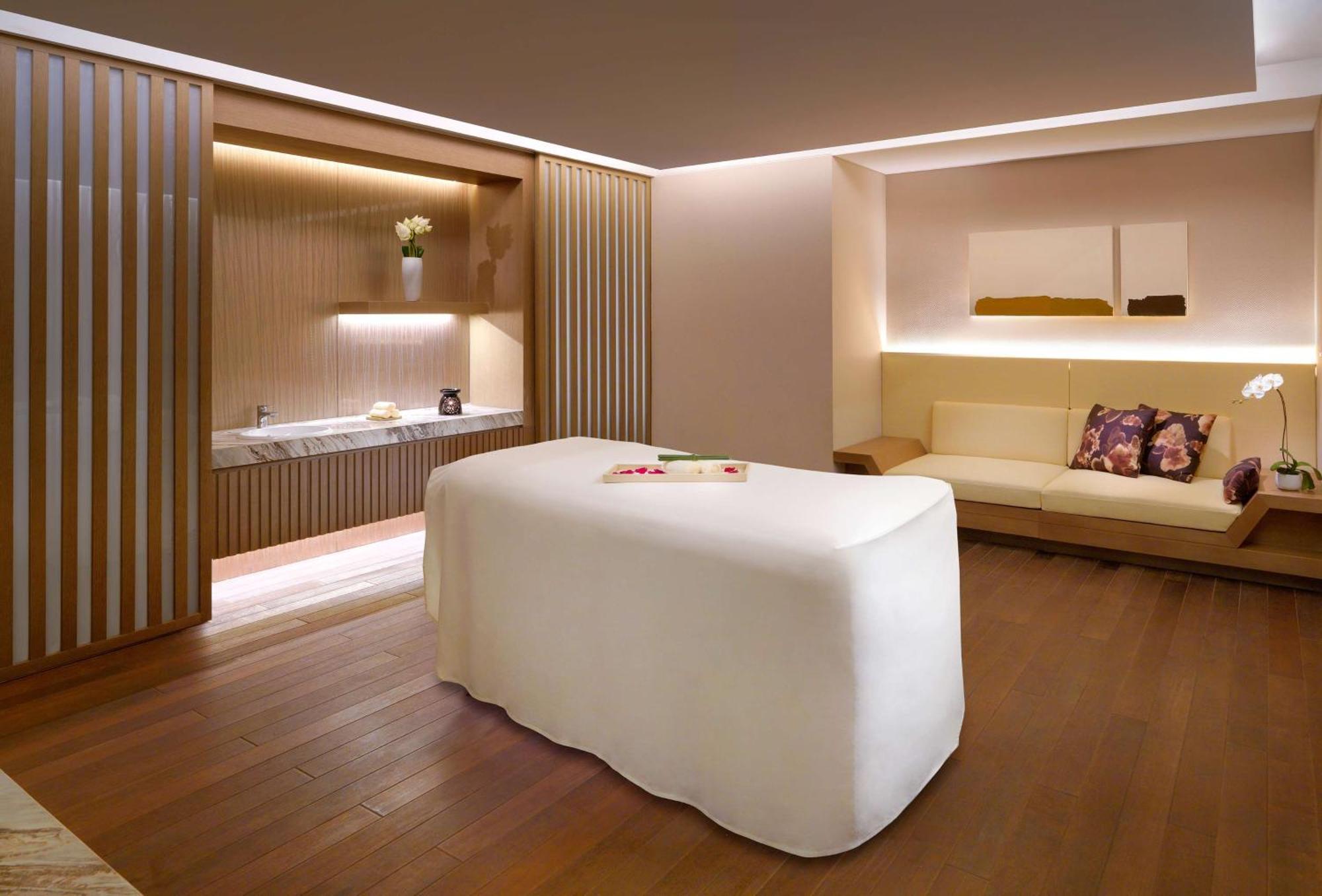 Hyatt Regency Tianjin East Hotel Екстериор снимка