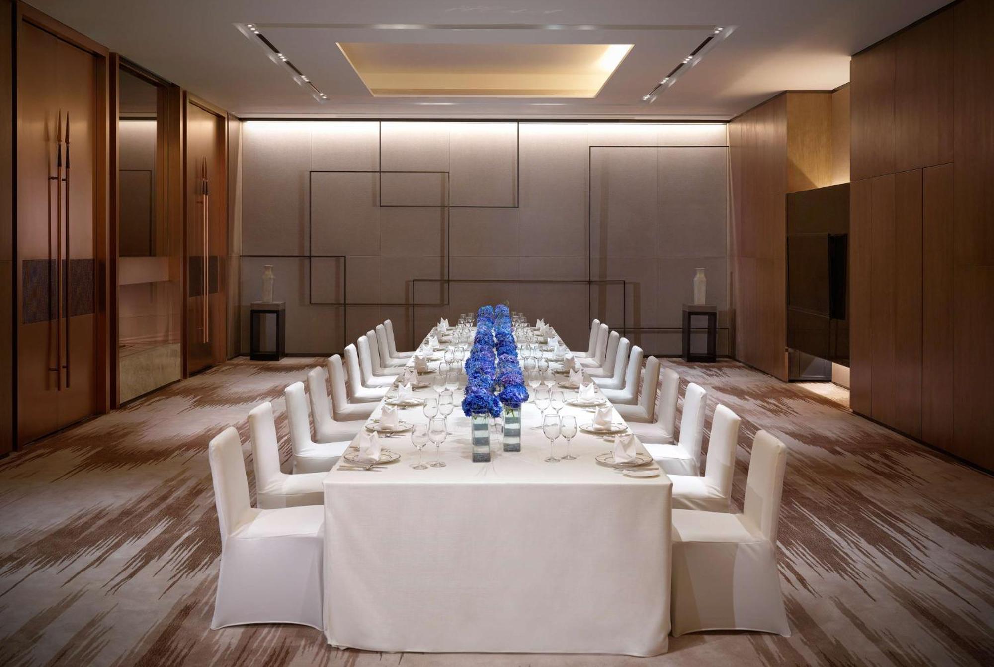 Hyatt Regency Tianjin East Hotel Екстериор снимка