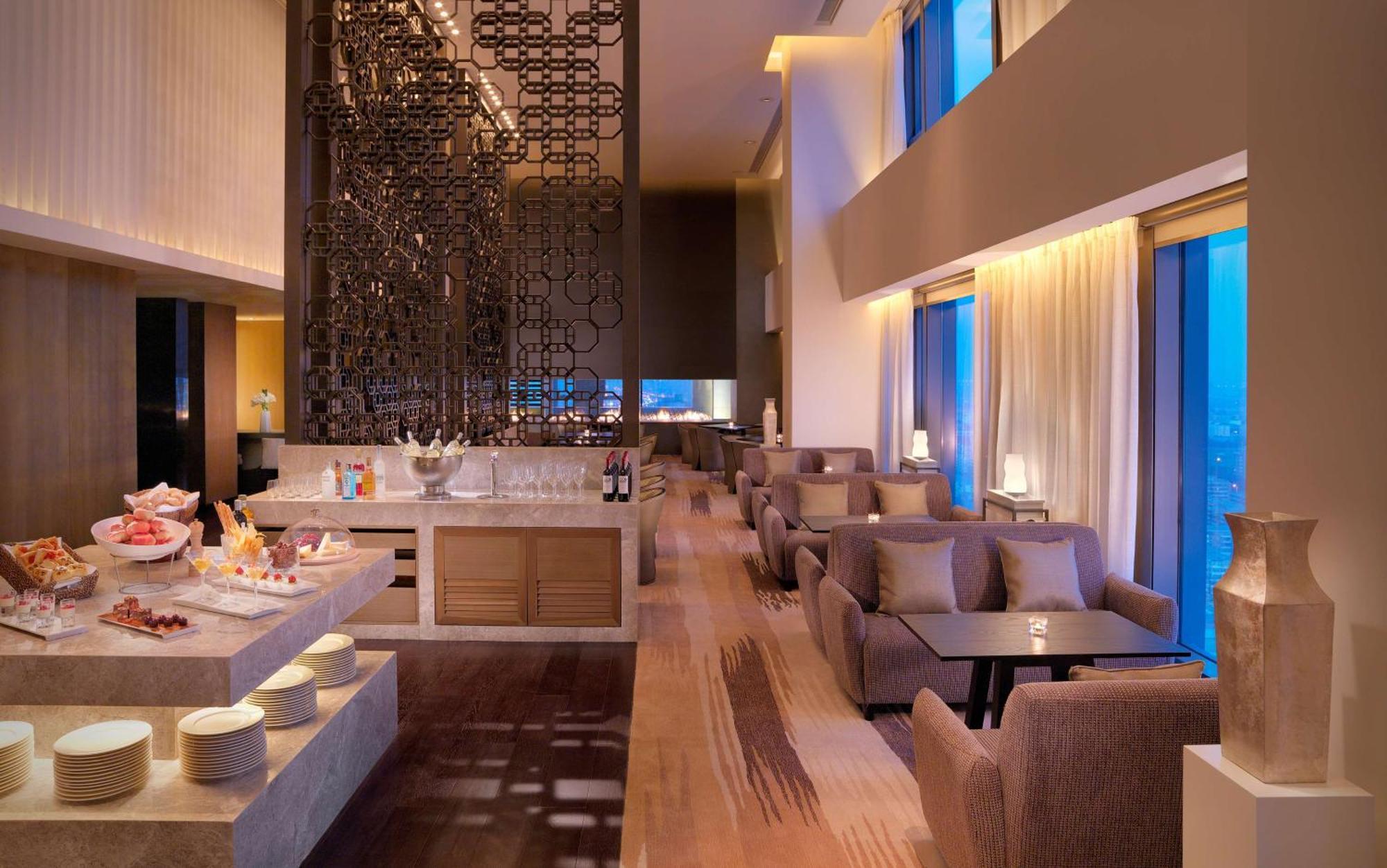Hyatt Regency Tianjin East Hotel Екстериор снимка