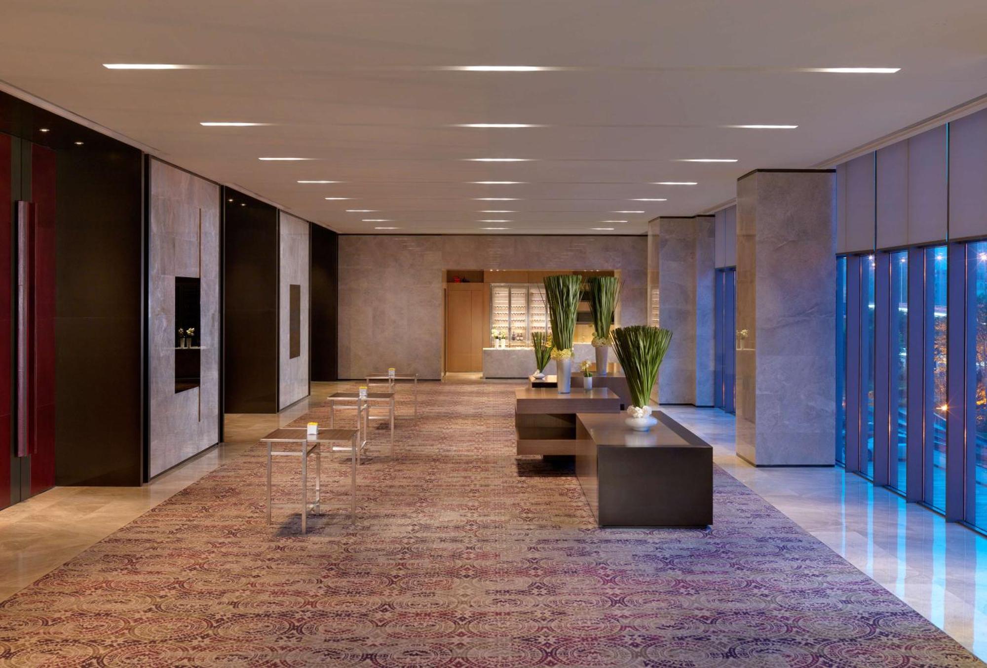 Hyatt Regency Tianjin East Hotel Екстериор снимка