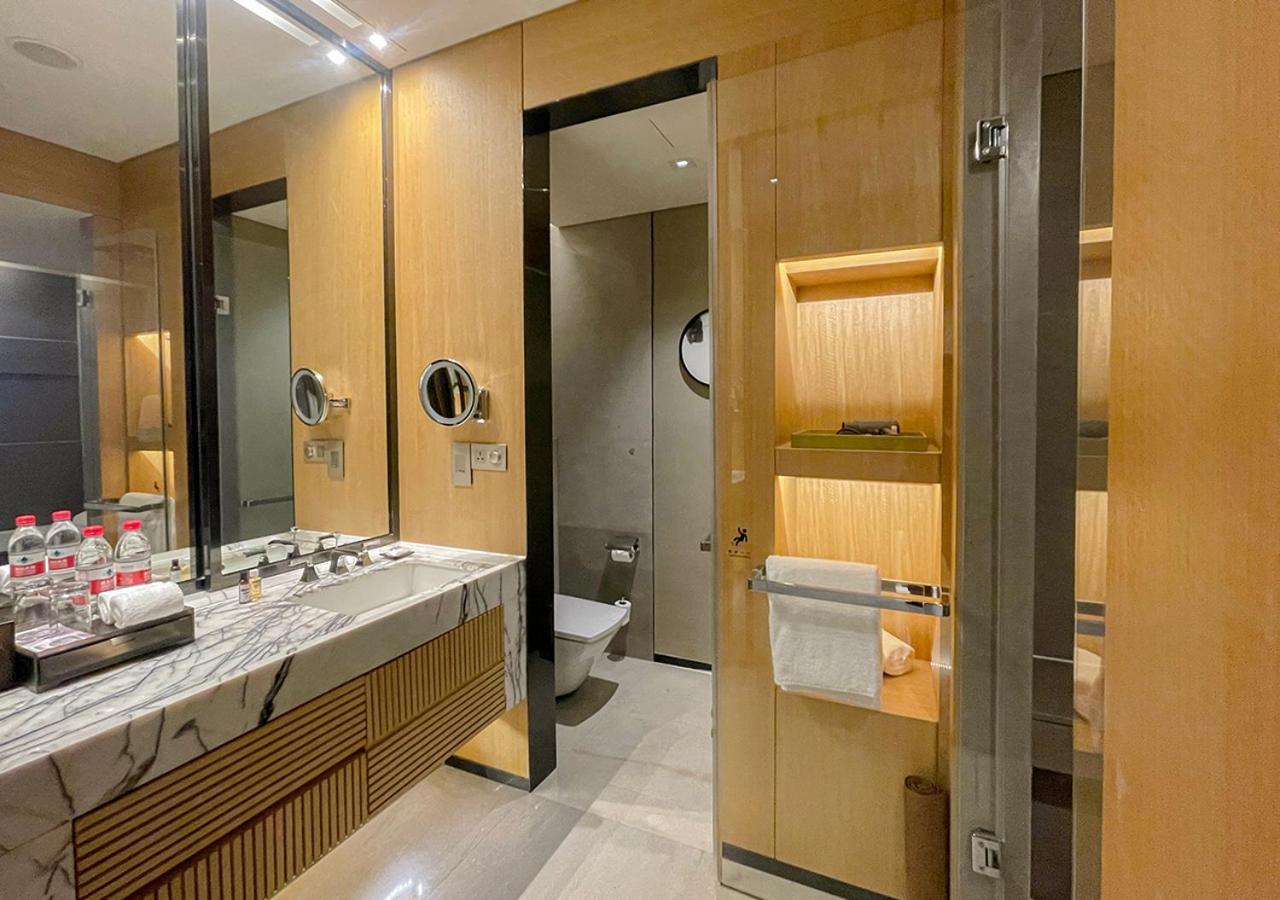 Hyatt Regency Tianjin East Hotel Екстериор снимка