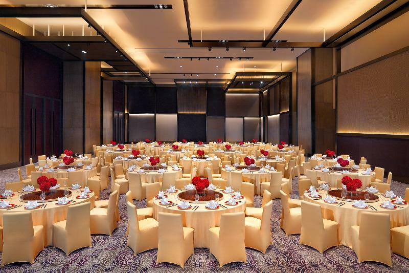 Hyatt Regency Tianjin East Hotel Екстериор снимка