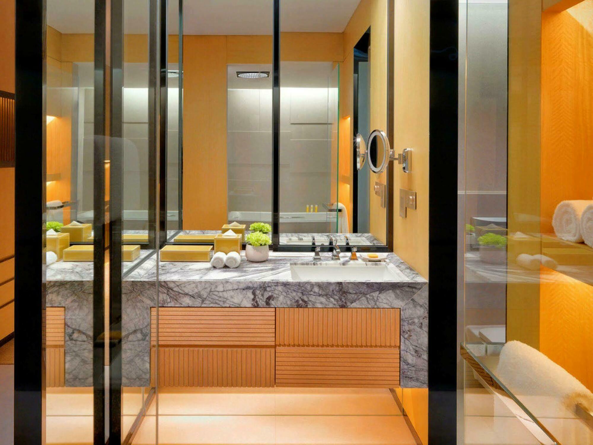 Hyatt Regency Tianjin East Hotel Екстериор снимка