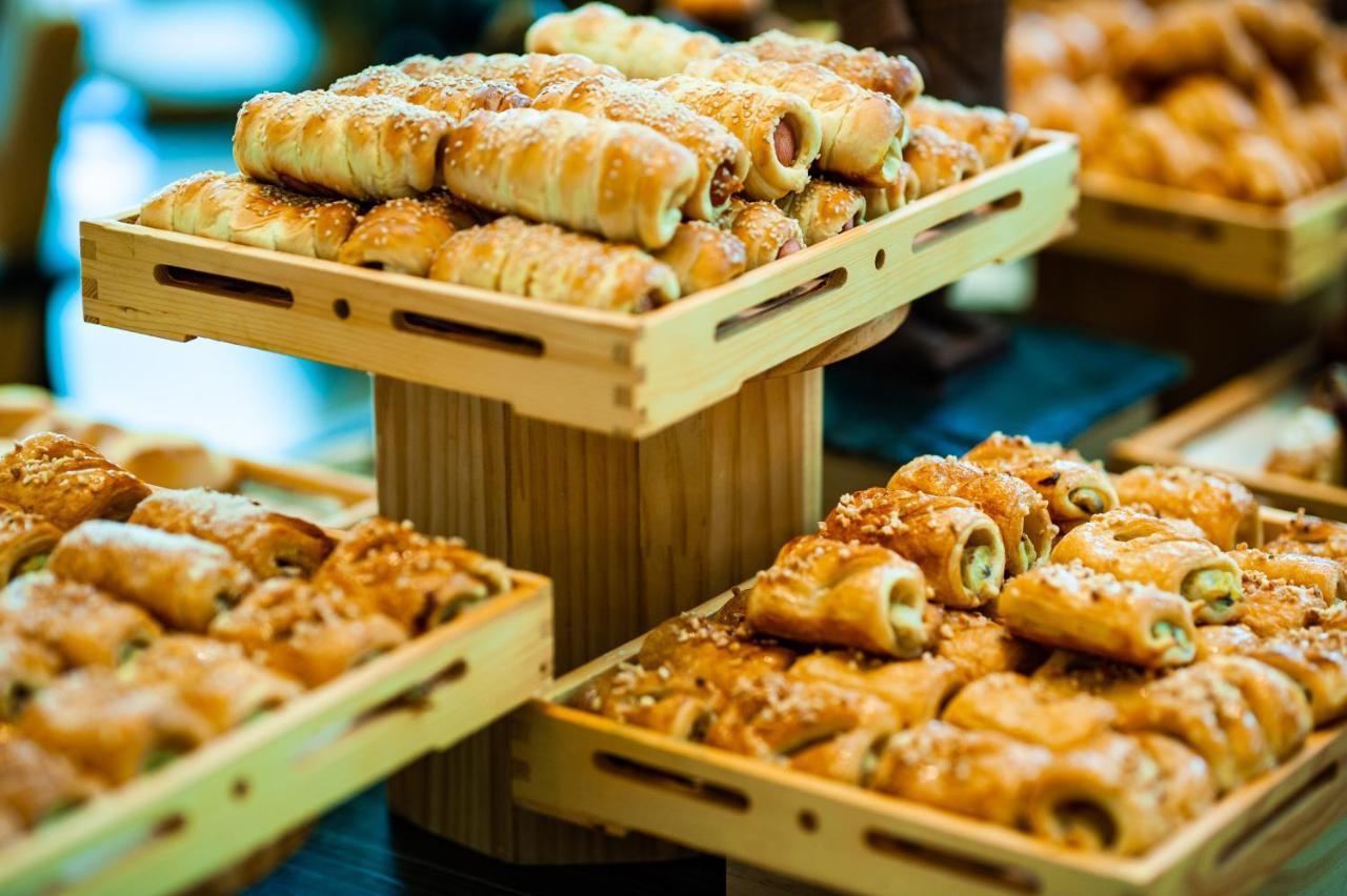 Hyatt Regency Tianjin East Hotel Екстериор снимка